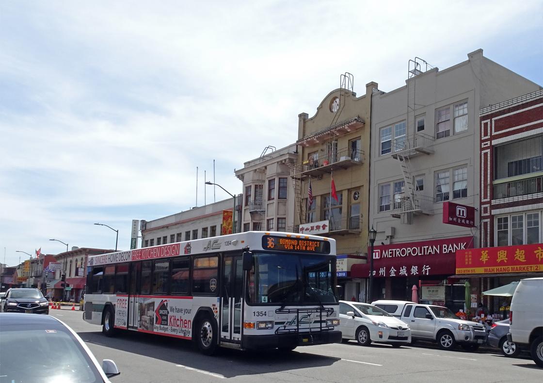 Bus in Oakland Chinatown